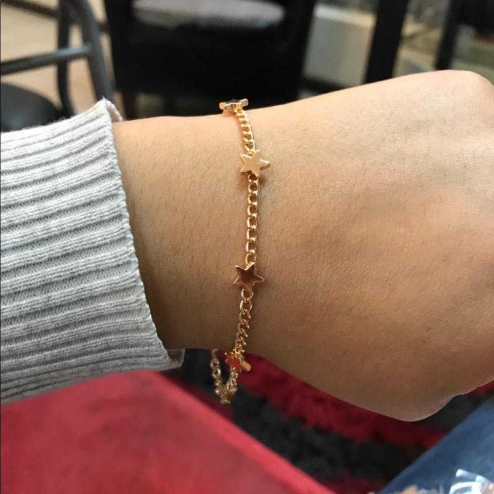 Dainty Heart Charm Gold Bracelet